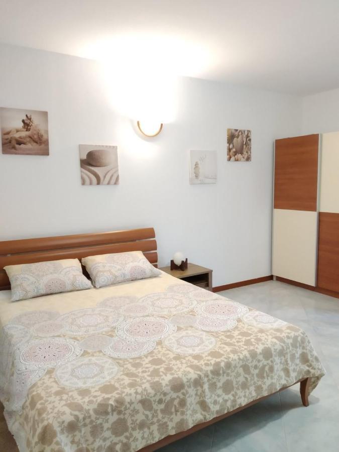 Ližnjan Studio Apartman Erika מראה חיצוני תמונה