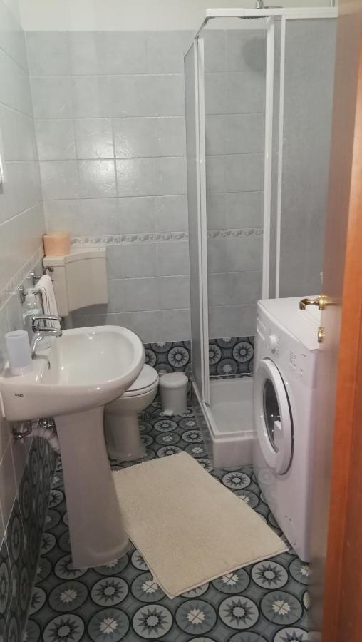 Ližnjan Studio Apartman Erika מראה חיצוני תמונה